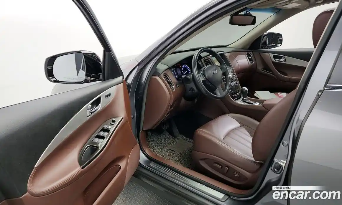 Infiniti QX50 2016 3.7 Автомат в Москве № 326826, фото 9