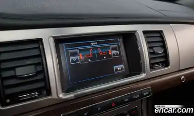 Jaguar XF 2015 2.0 Автомат в Москве № 335803, миниатюра 7