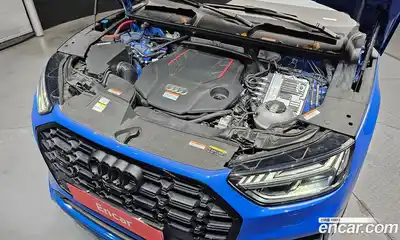 Audi SQ5 2023 3.0 Автомат в Москве № 343533, миниатюра 10