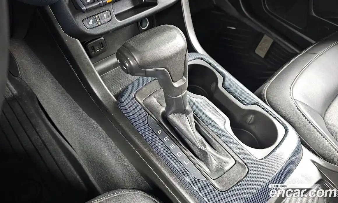 Chevrolet Colorado 2021 3.6 Автомат в Москве № 39823, фото 17