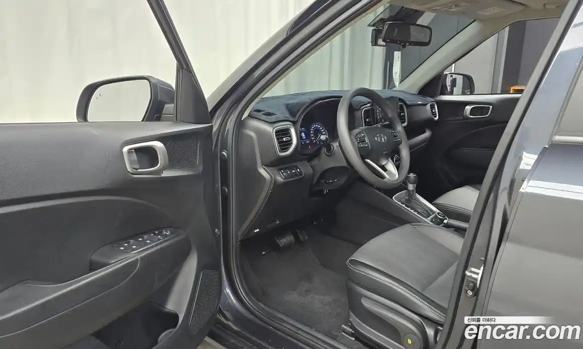 Hyundai Venue 2021 1.6 Автомат в Москве № 42769, фото 19