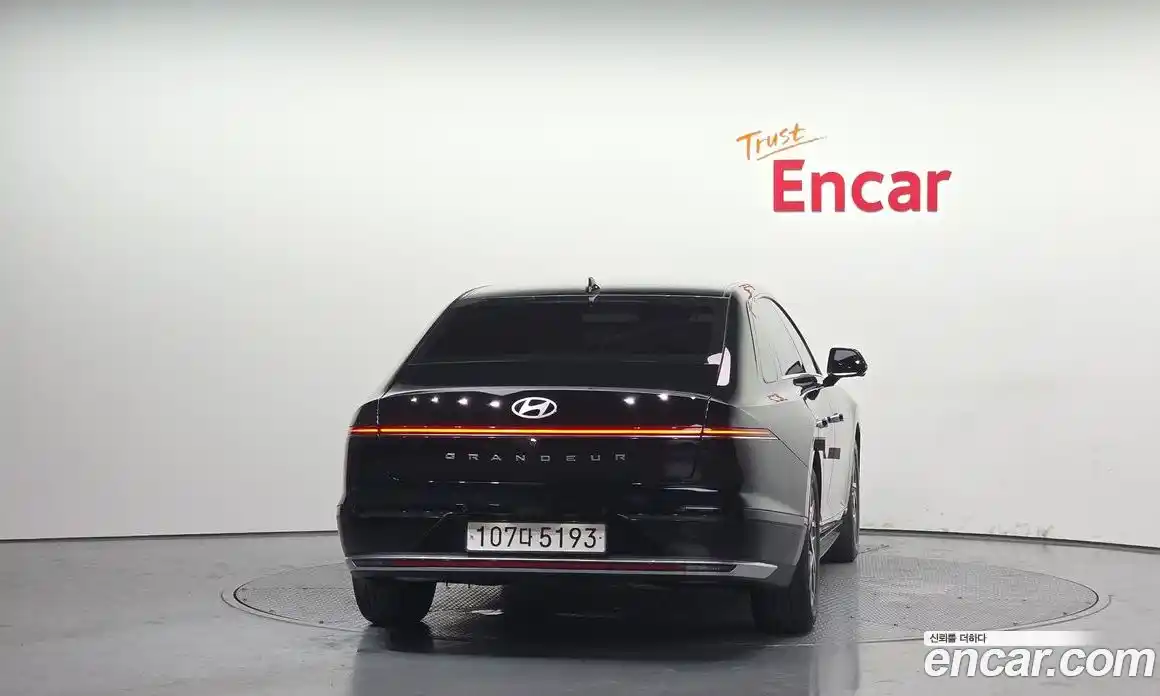 Hyundai Grandeur 2023 2.5 Автомат в Москве № 50069, фото 17