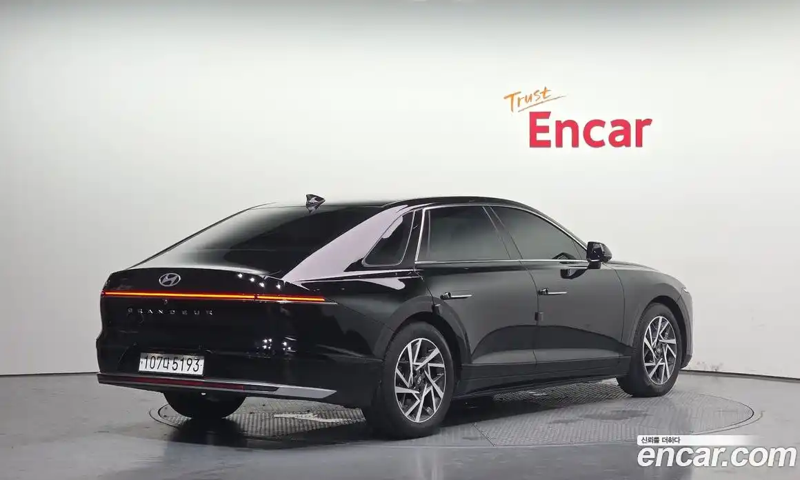 Hyundai Grandeur 2023 2.5 Автомат в Москве № 50069, фото 4