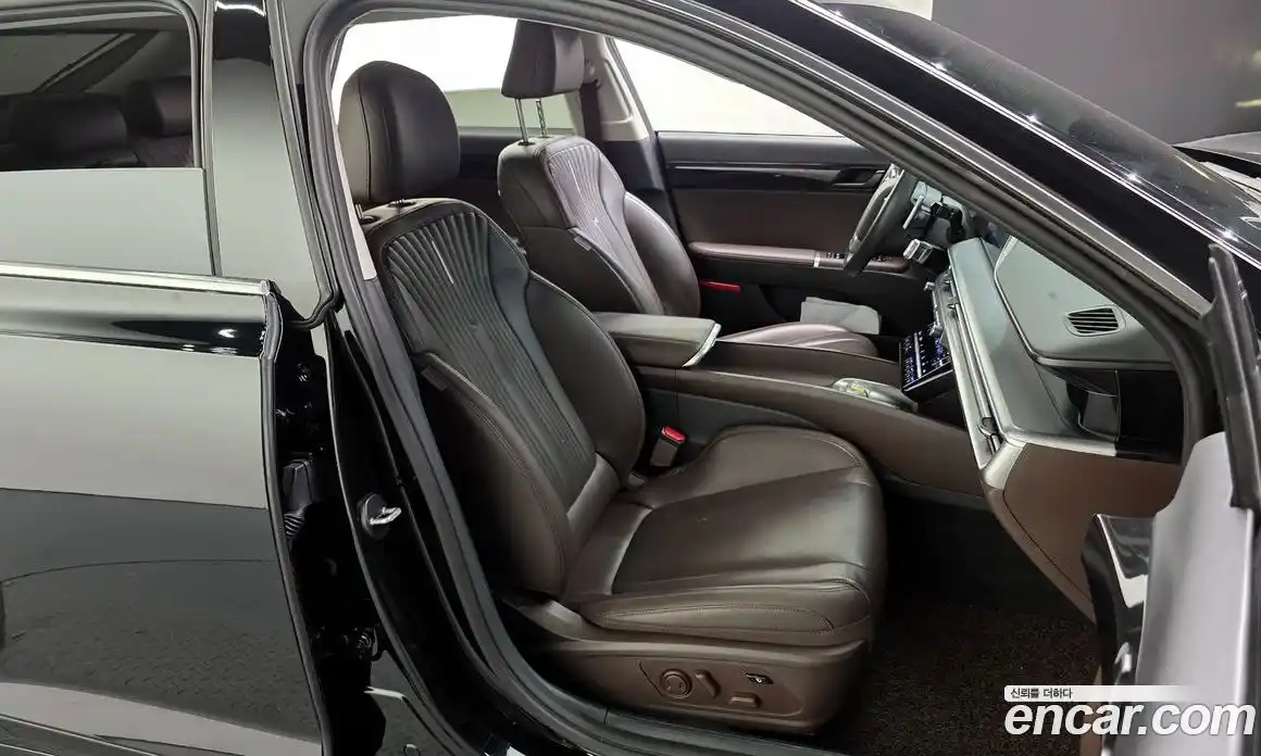 Hyundai Grandeur 2023 2.5 Автомат в Москве № 50069, фото 5