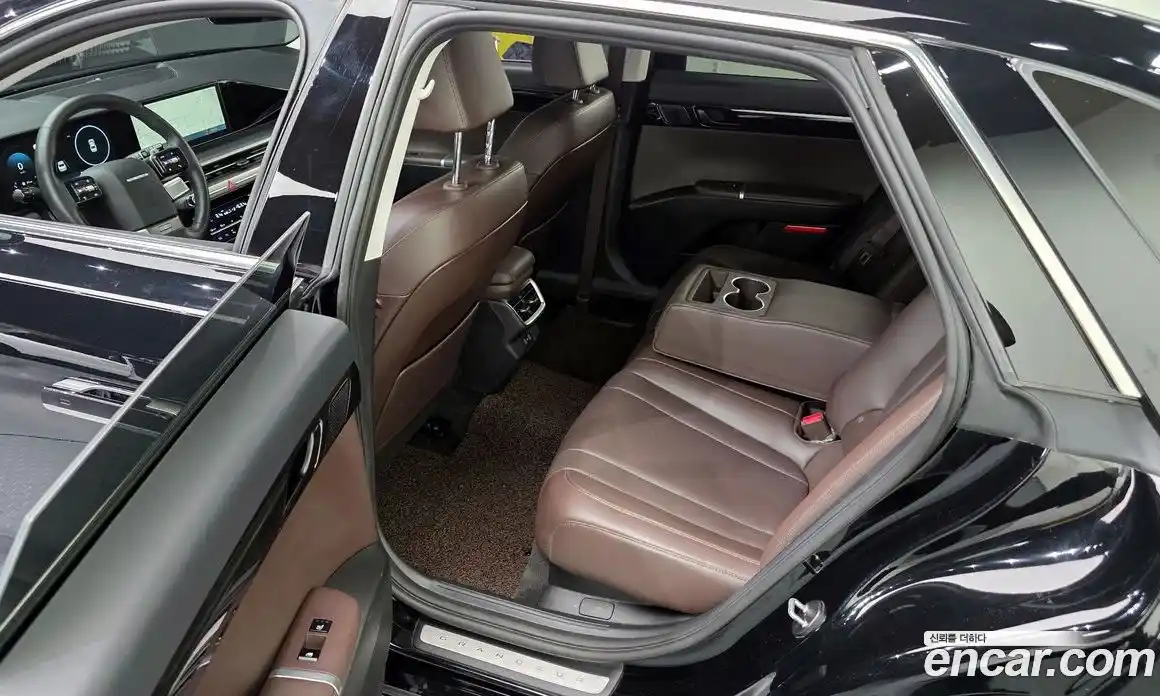 Hyundai Grandeur 2023 2.5 Автомат в Москве № 50069, фото 9