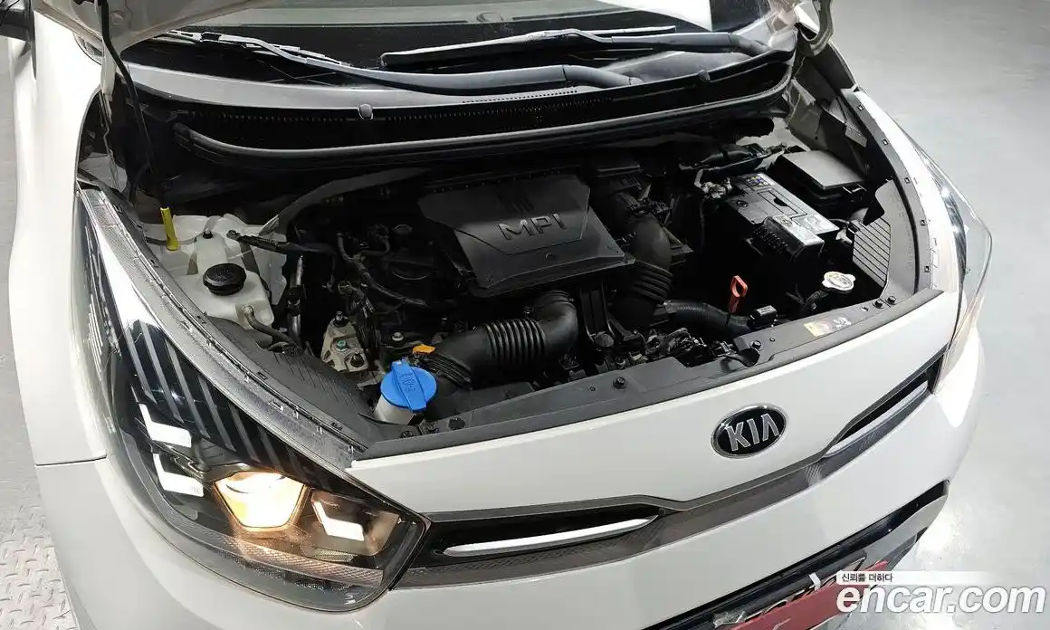 Kia Morning 2021 1.0 Автомат в Москве № 52441, фото 13