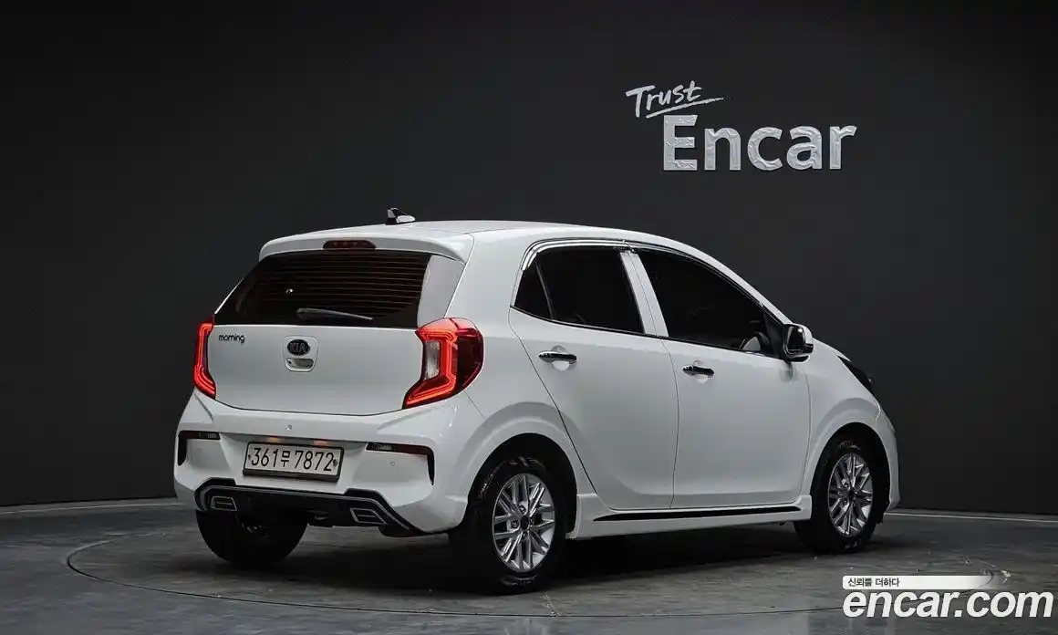 Kia Morning 2021 1.0 Автомат в Москве № 52441, фото 14