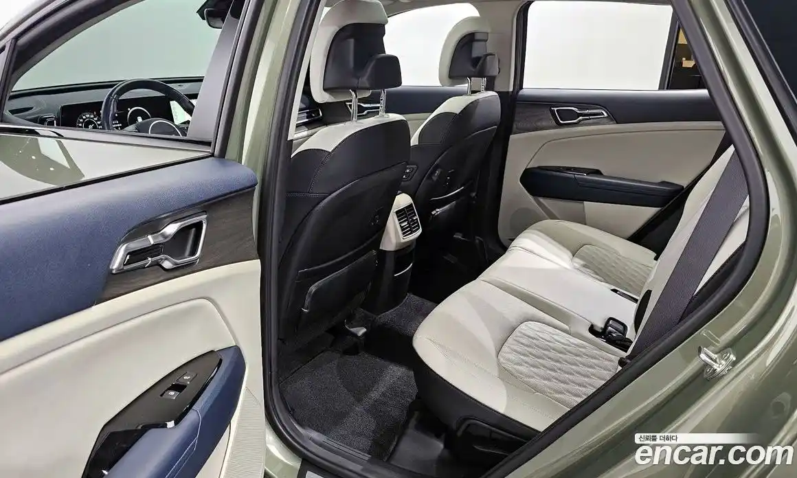 Kia Sportage 2022 1.6 Автомат в Москве № 54375, фото 5