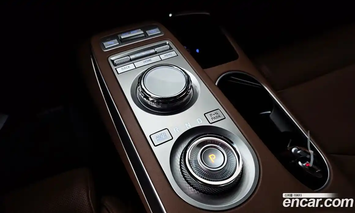 Genesis GV70 2023 2.5 Автомат в Москве № 56675, фото 15