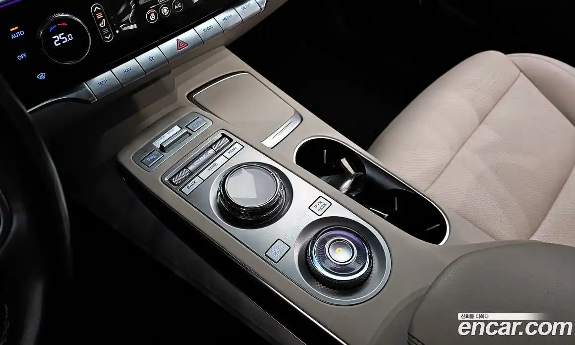 Genesis GV70 2022 2.5 Автомат в Москве № 601, фото 15