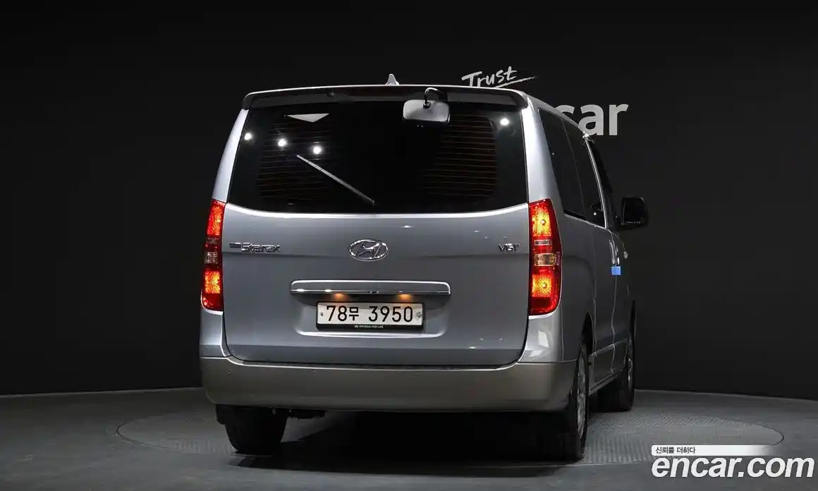 Hyundai Starex 2017 2.5 Автомат в Москве № 6341, фото 18