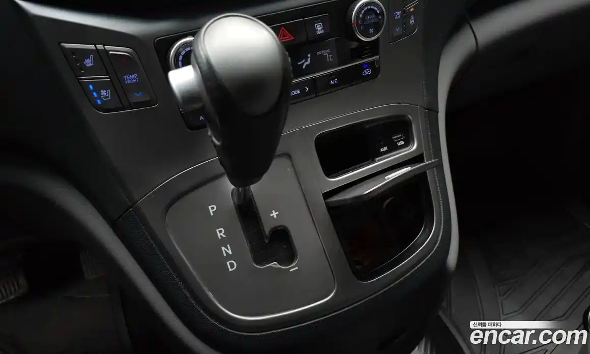 Hyundai Starex 2017 2.5 Автомат в Москве № 6341, фото 10