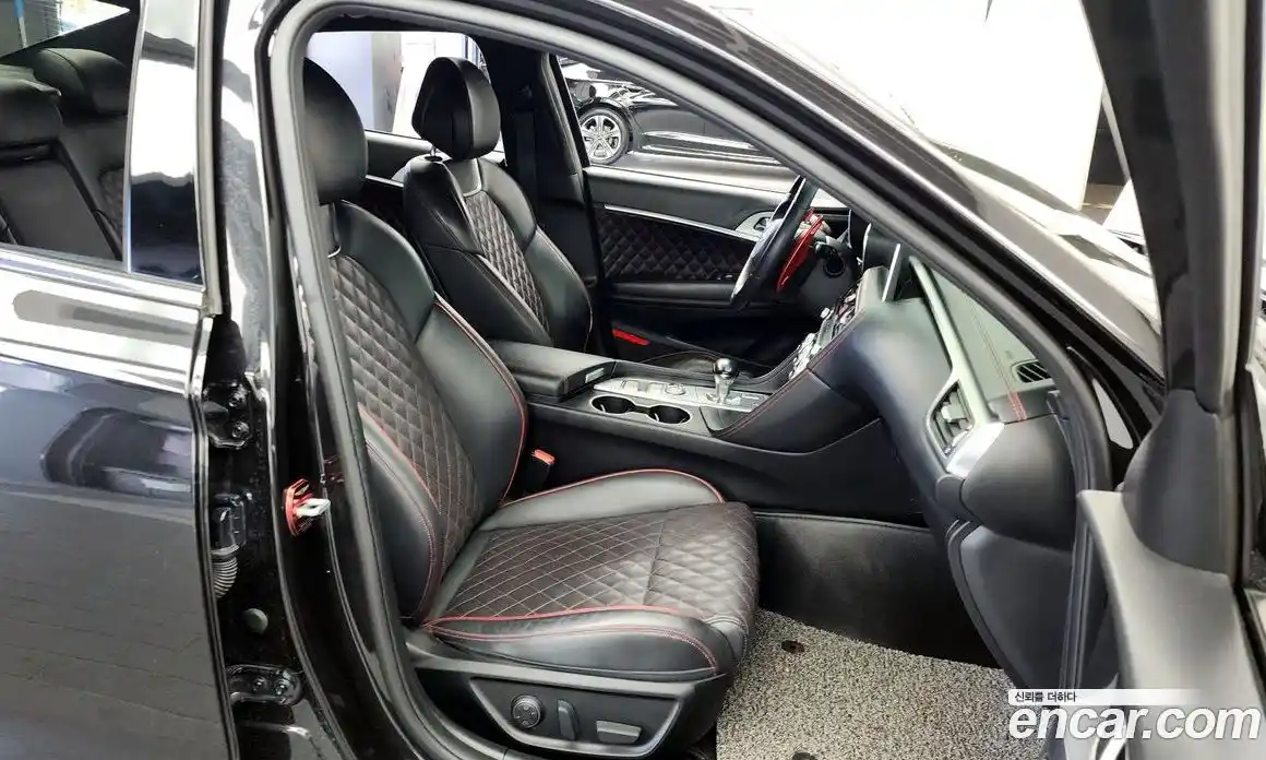 Genesis G70 2018 2.0 Автомат в Москве № 80984, фото 14