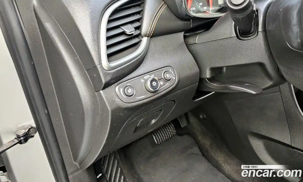 Chevrolet Trax 2018 1.6 Автомат в Москве № 84058, фото 17