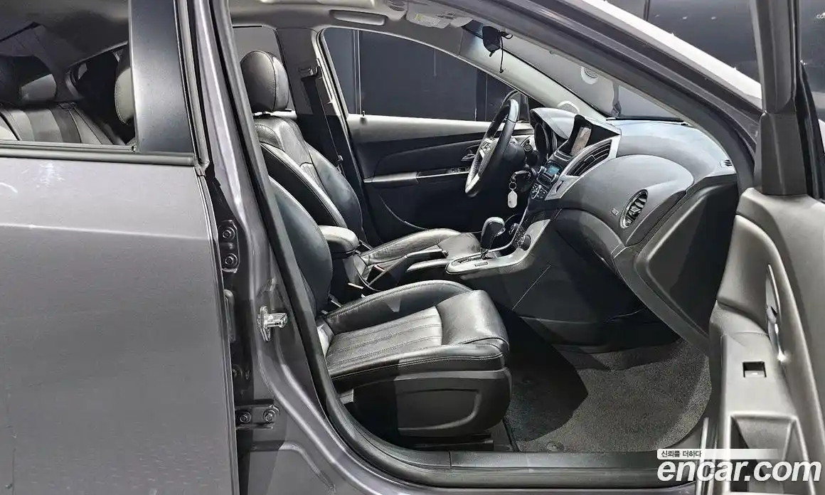 Chevrolet Cruze 2013 1.8 Автомат в Москве № 105600, фото 12