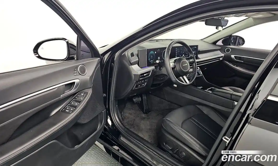 Hyundai Sonata 2024 2.0 Автомат в Москве № 109359, фото 15