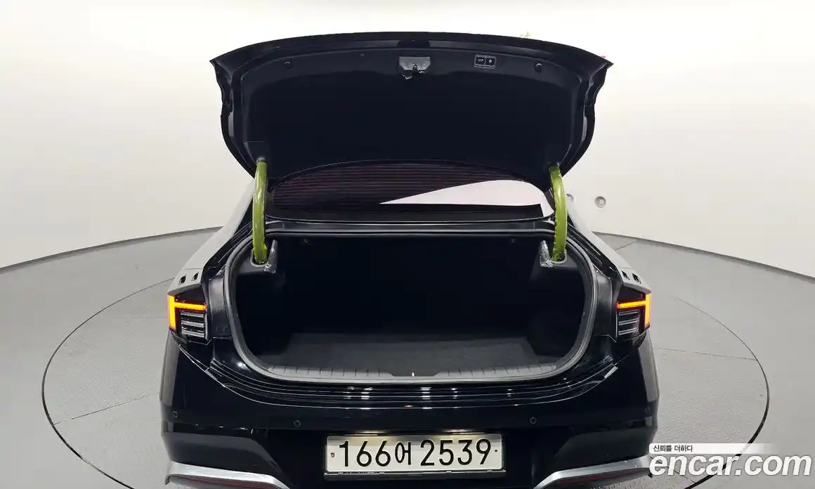 Hyundai Sonata 2024 2.0 Автомат в Москве № 109359, фото 19