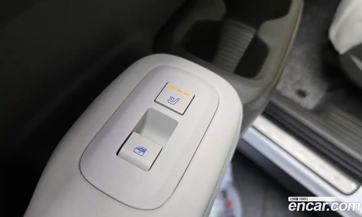 Hyundai Santa Fe 2024 1.6 Автомат в Москве № 110377, фото 3