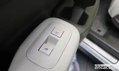 Hyundai Santa Fe 2024 1.6 Автомат в Москве № 110377, миниатюра 3