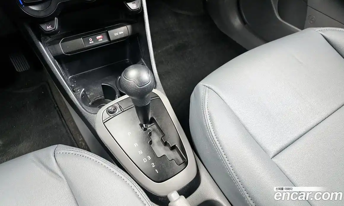 Kia Morning 2020 1.0 Автомат в Москве № 114029, фото 11