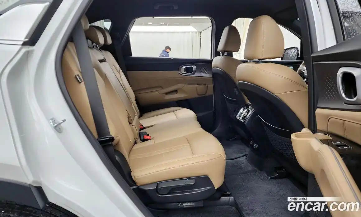 Kia Sorento 2025 1.6 Автомат в Москве № 115019, фото 8