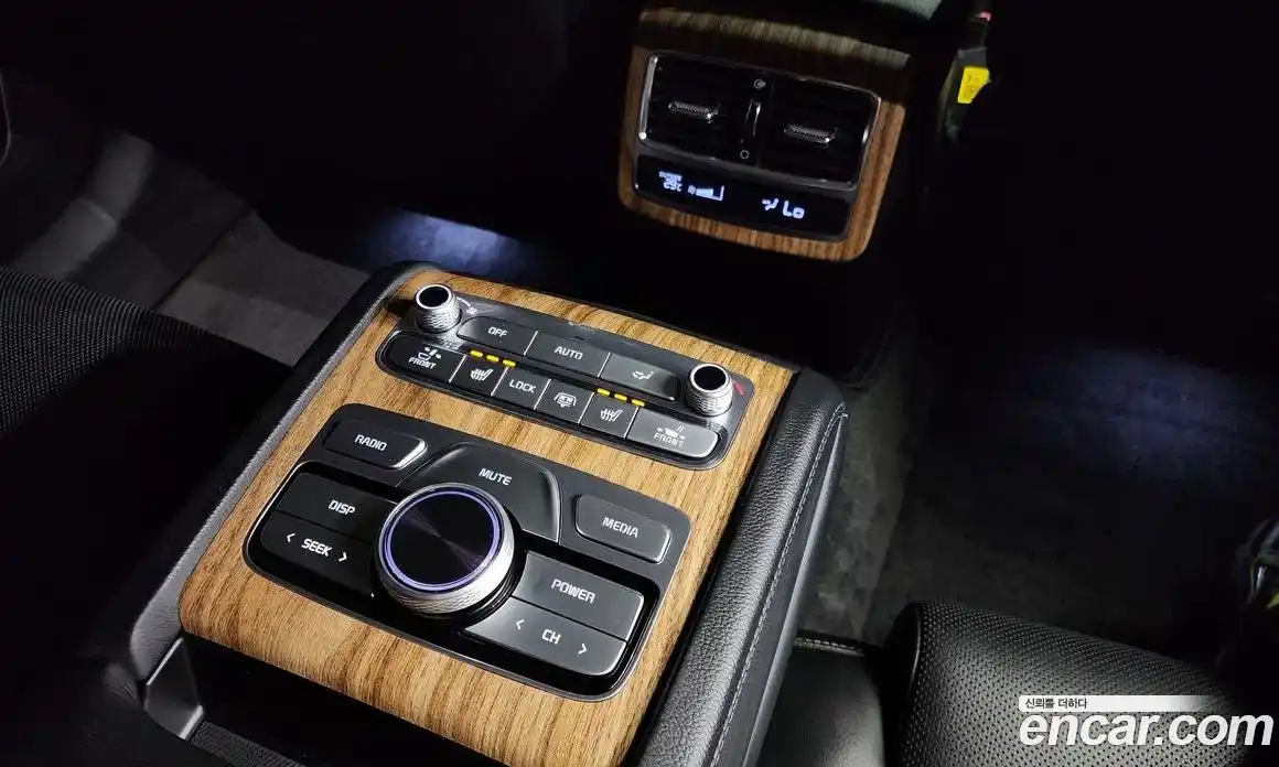 Kia K9 2023 3.8 Автомат в Москве № 115621, фото 18