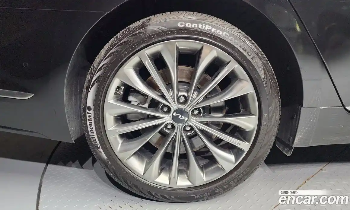 Kia K9 2023 3.8 Автомат в Москве № 115621, фото 3