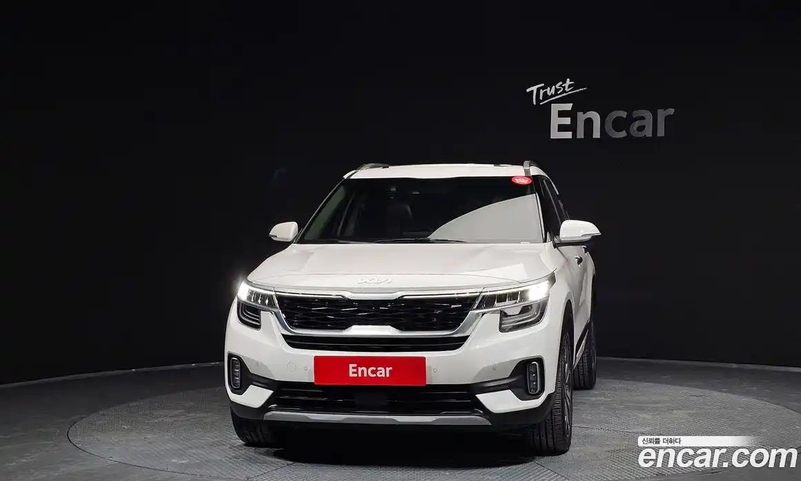 Kia Seltos 2023 1.6 Автомат в Москве № 117275, фото 4