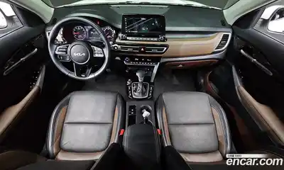 Kia Seltos 2023 1.6 Автомат в Москве № 117275, миниатюра 5