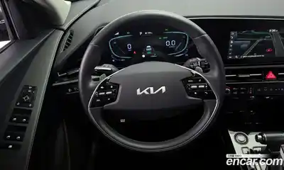 Kia Niro 2022 1.6 Автомат в Москве № 119261, миниатюра 2