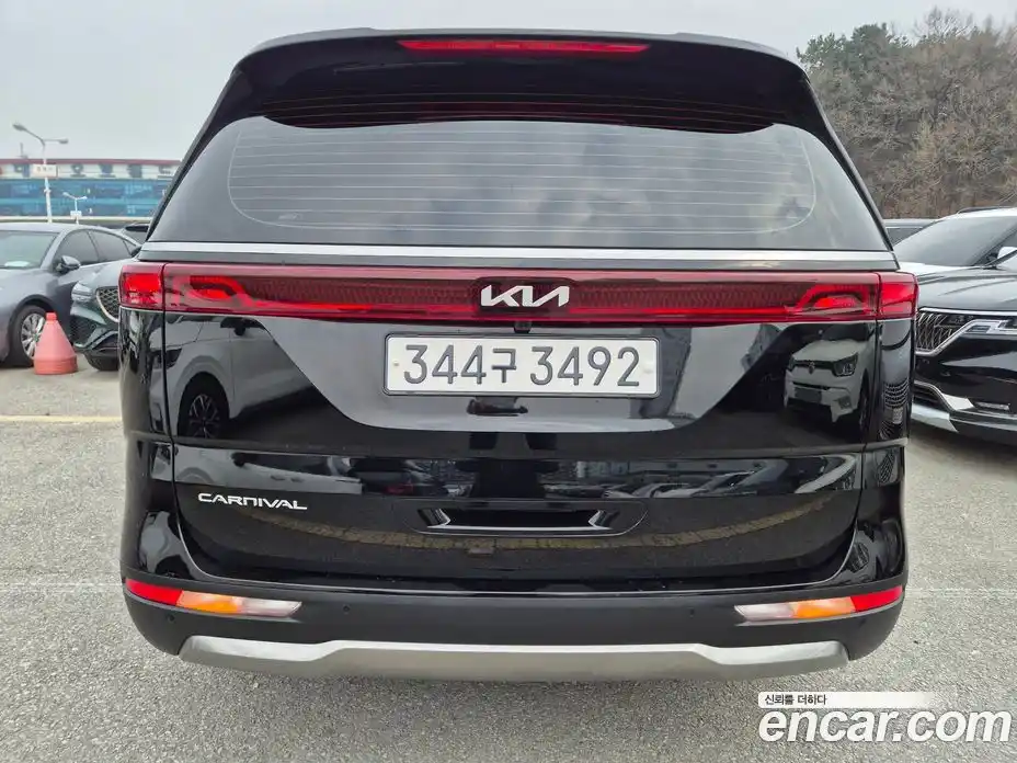Kia Canival 2022 2.2 Автомат в Москве № 120322, фото 19