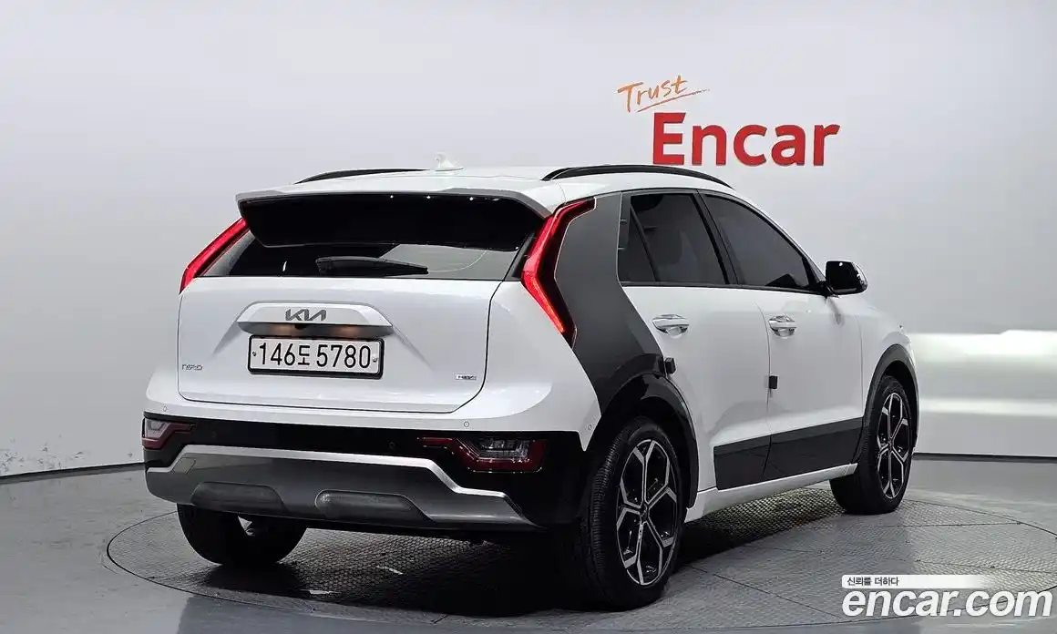 Kia Niro 2022 1.6 Автомат в Москве № 123992, фото 14