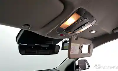 Kia Niro 2022 1.6 Автомат в Москве № 123992, миниатюра 3