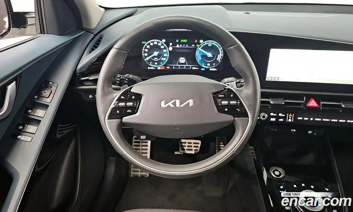 Kia Niro 2022 1.6 Автомат в Москве № 123992, фото 5
