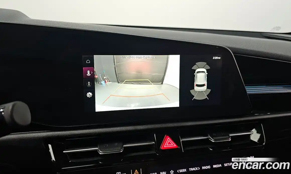 Kia Niro 2022 1.6 Автомат в Москве № 123992, фото 6