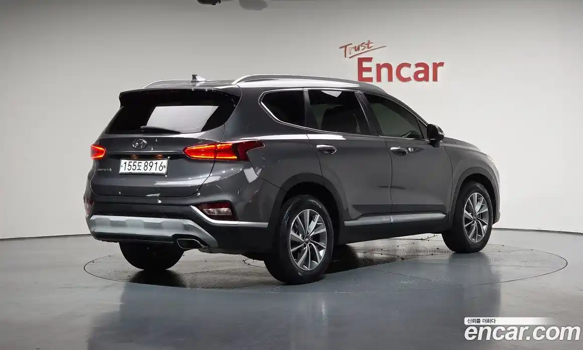 Hyundai Santa Fe 2020 2.0 Автомат в Москве № 127179, фото 7