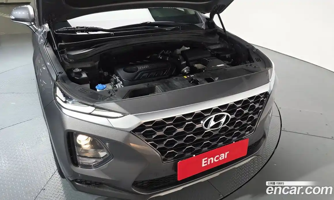 Hyundai Santa Fe 2020 2.0 Автомат в Москве № 127179, фото 8