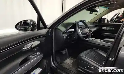 Genesis GV70 2023 2.5 Автомат в Москве № 129177, миниатюра 2