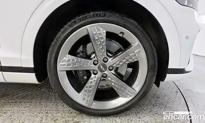 Genesis GV70 2023 2.5 Автомат в Москве № 12917, миниатюра 6