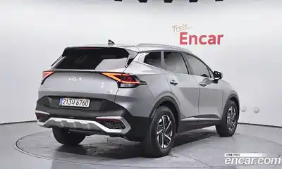 Kia Sportage 2023 1.6 Автомат в Москве № 129615, миниатюра 4