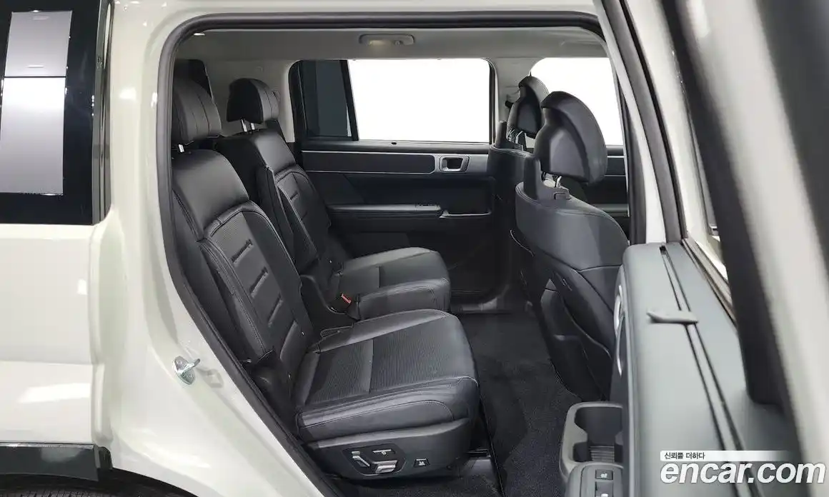 Hyundai Santa Fe 2024 1.6 Автомат в Москве № 130725, фото 10