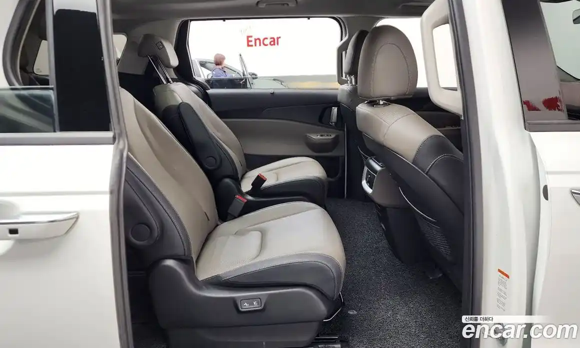 Kia Canival 2025 2.2 Автомат в Москве № 132570, фото 13