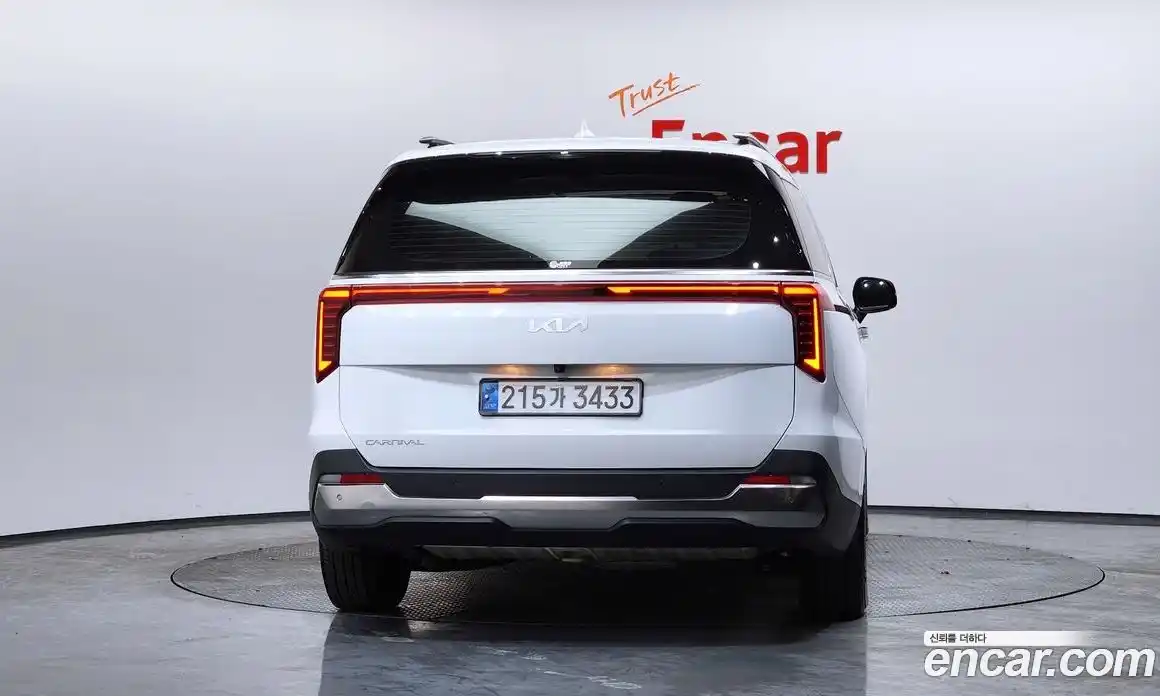 Kia Canival 2025 2.2 Автомат в Москве № 132570, фото 6