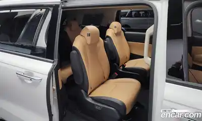 Kia Canival 2023 3.5 Автомат в Москве № 134072, миниатюра 2