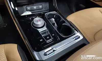 Kia Canival 2023 3.5 Автомат в Москве № 134072, миниатюра 9