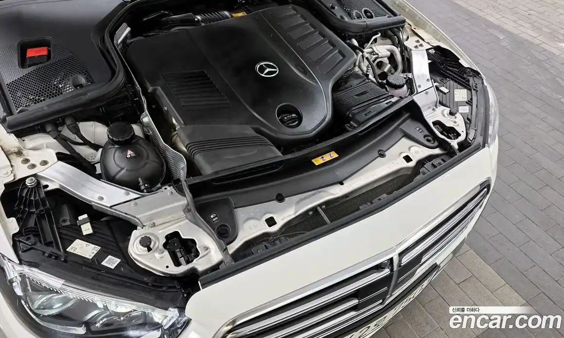 Mercedes-Benz E-Class 2021 3.0 Автомат в Москве № 135372, фото 16