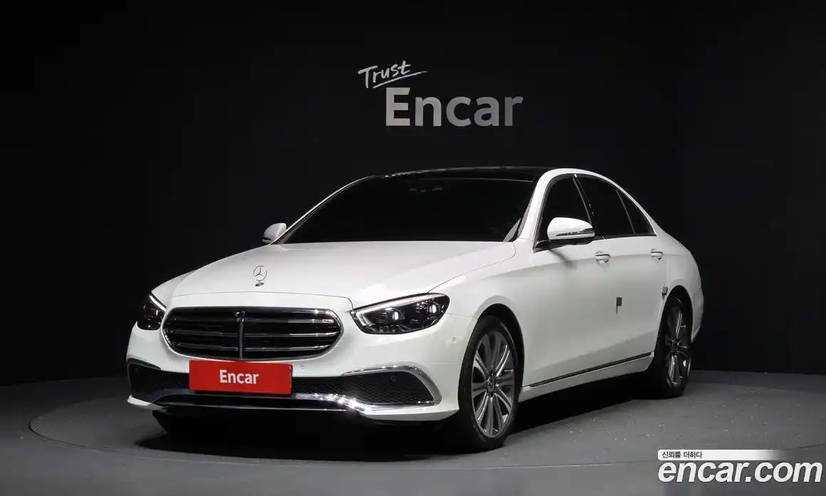 Mercedes-Benz E-Class 2021 3.0 Автомат в Москве № 135372, фото 18