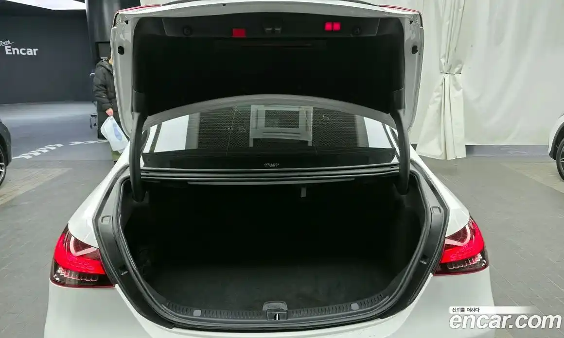 Mercedes-Benz E-Class 2021 3.0 Автомат в Москве № 135372, фото 8