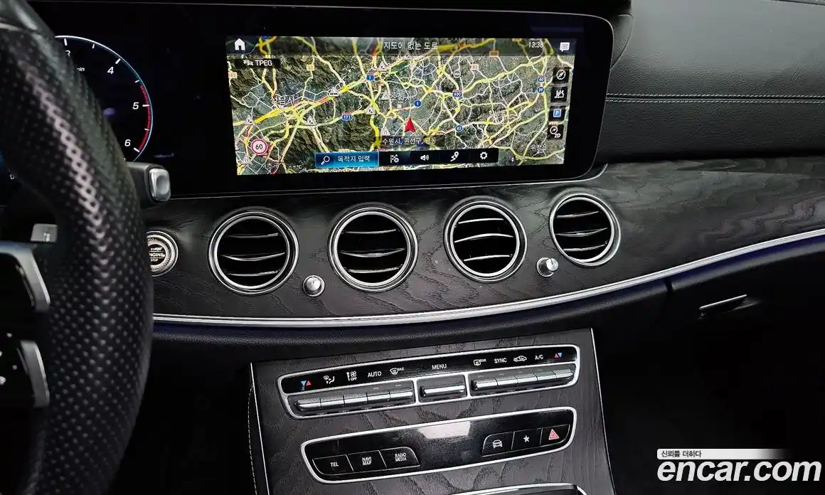 Mercedes-Benz E-Class 2021 1.9 Автомат в Москве № 137762, фото 8