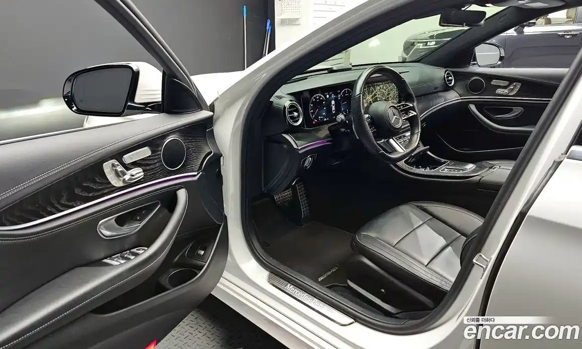 Mercedes-Benz E-Class 2021 1.9 Автомат в Москве № 137762, фото 9